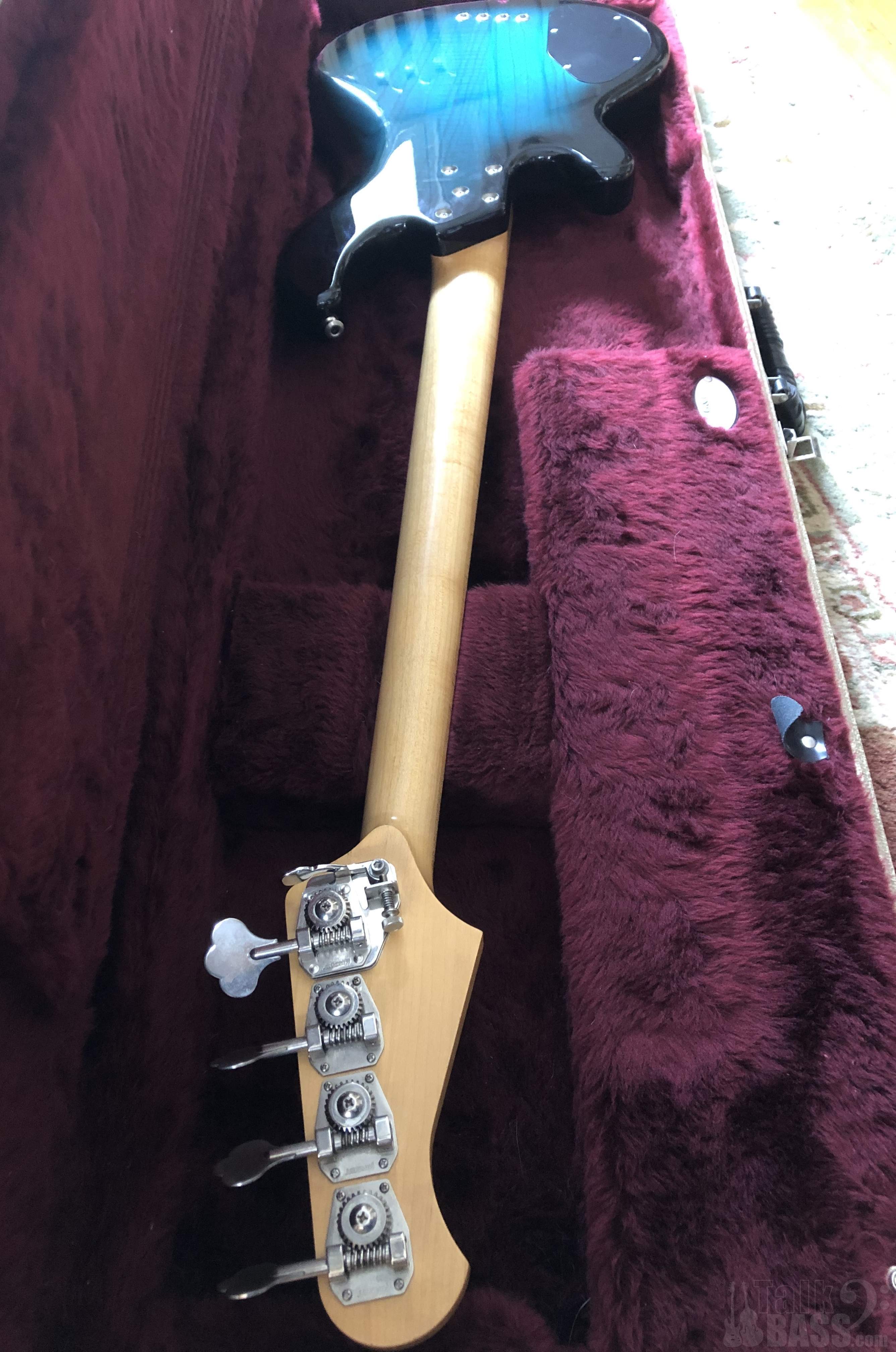 2LaklandBack.jpg