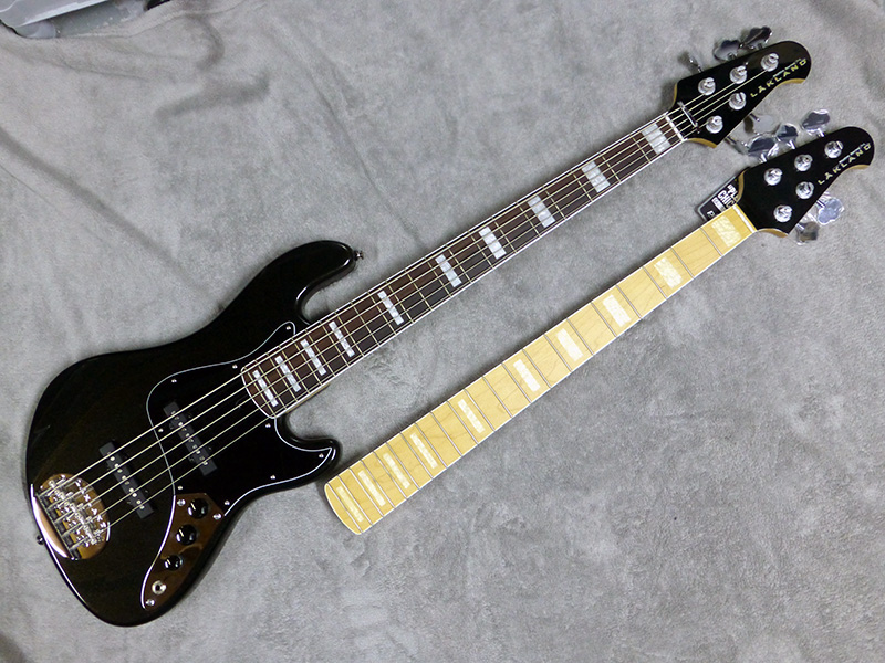 2necks_zps1236f075.jpg