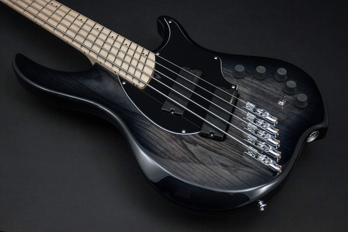 2tone blackburst.jpg