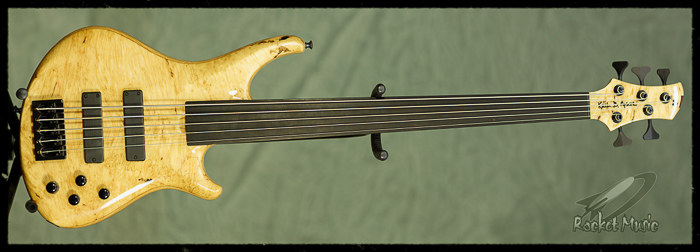 3009-FRONT-700.jpg