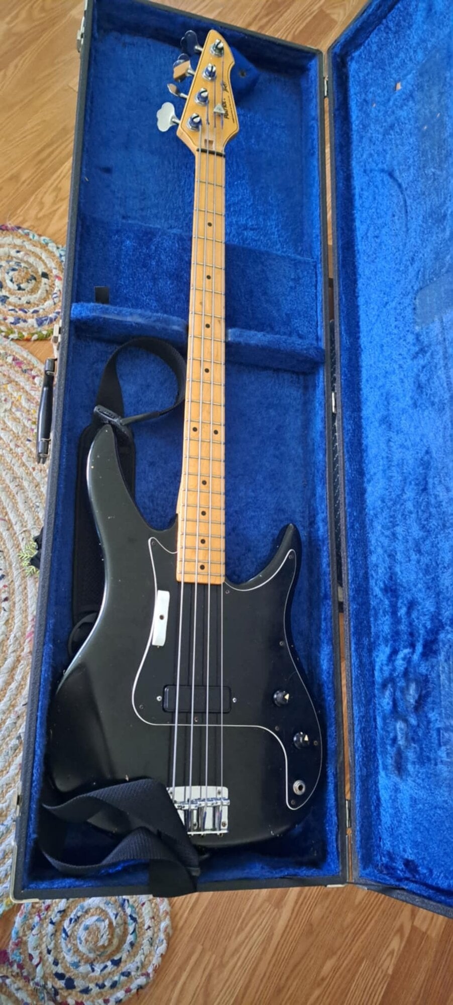 311b6e5f-e99b-44bf-9039-685dfb1c55cd.jpg