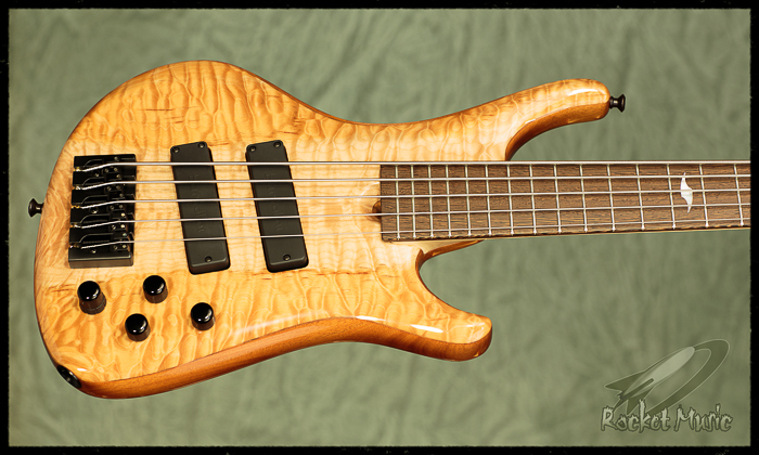 3122-BODY-700.jpg