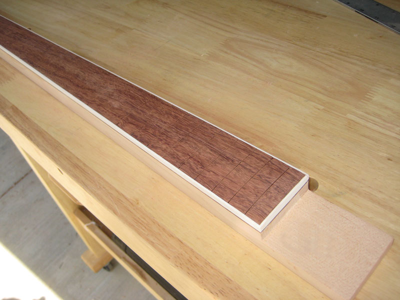325neck-binding-01.jpg