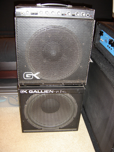 3434450967_52dc2c64bf_z.jpg