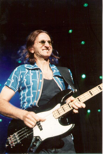 371x555geddy.jpg