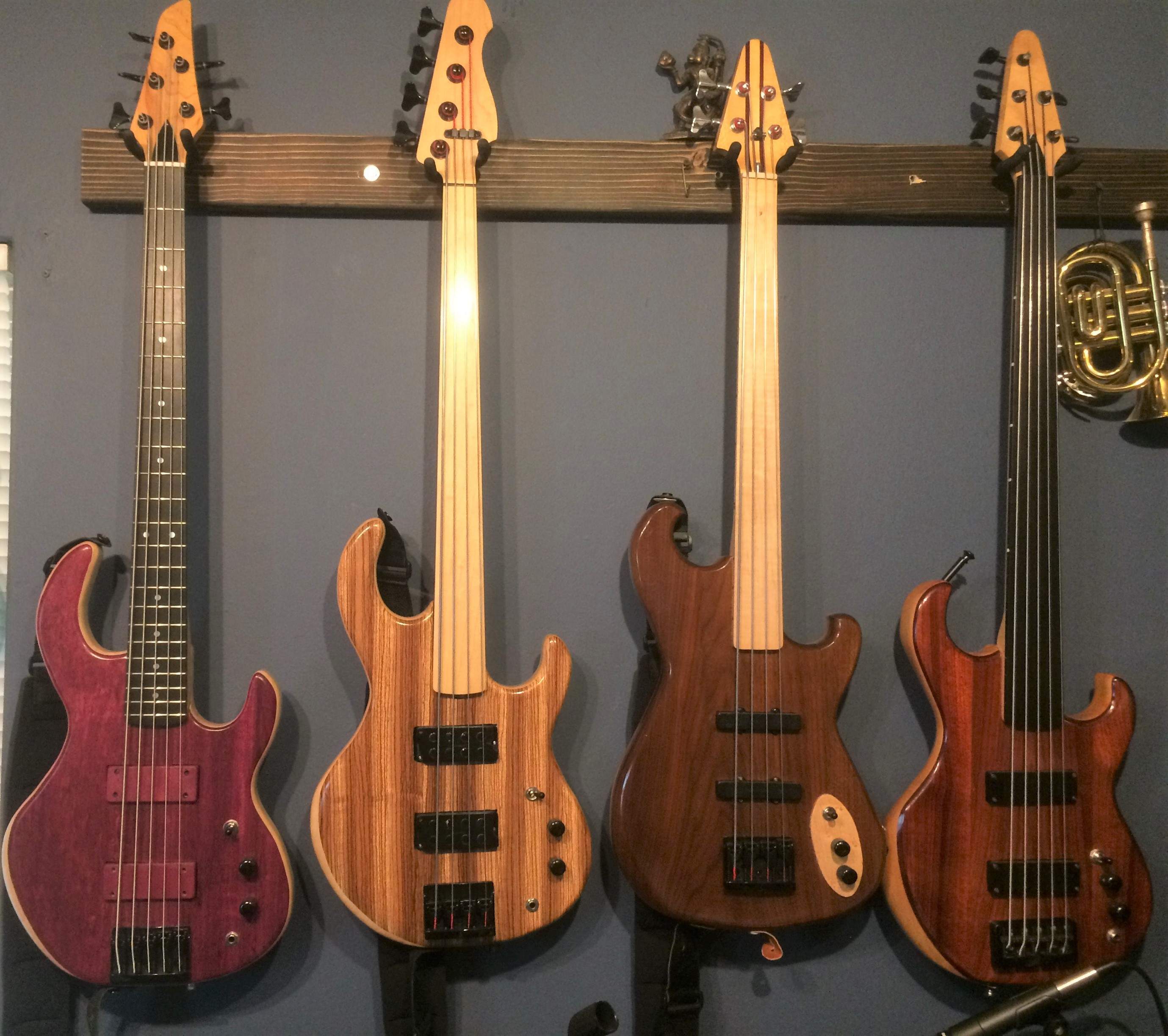 4 basses (2).jpg