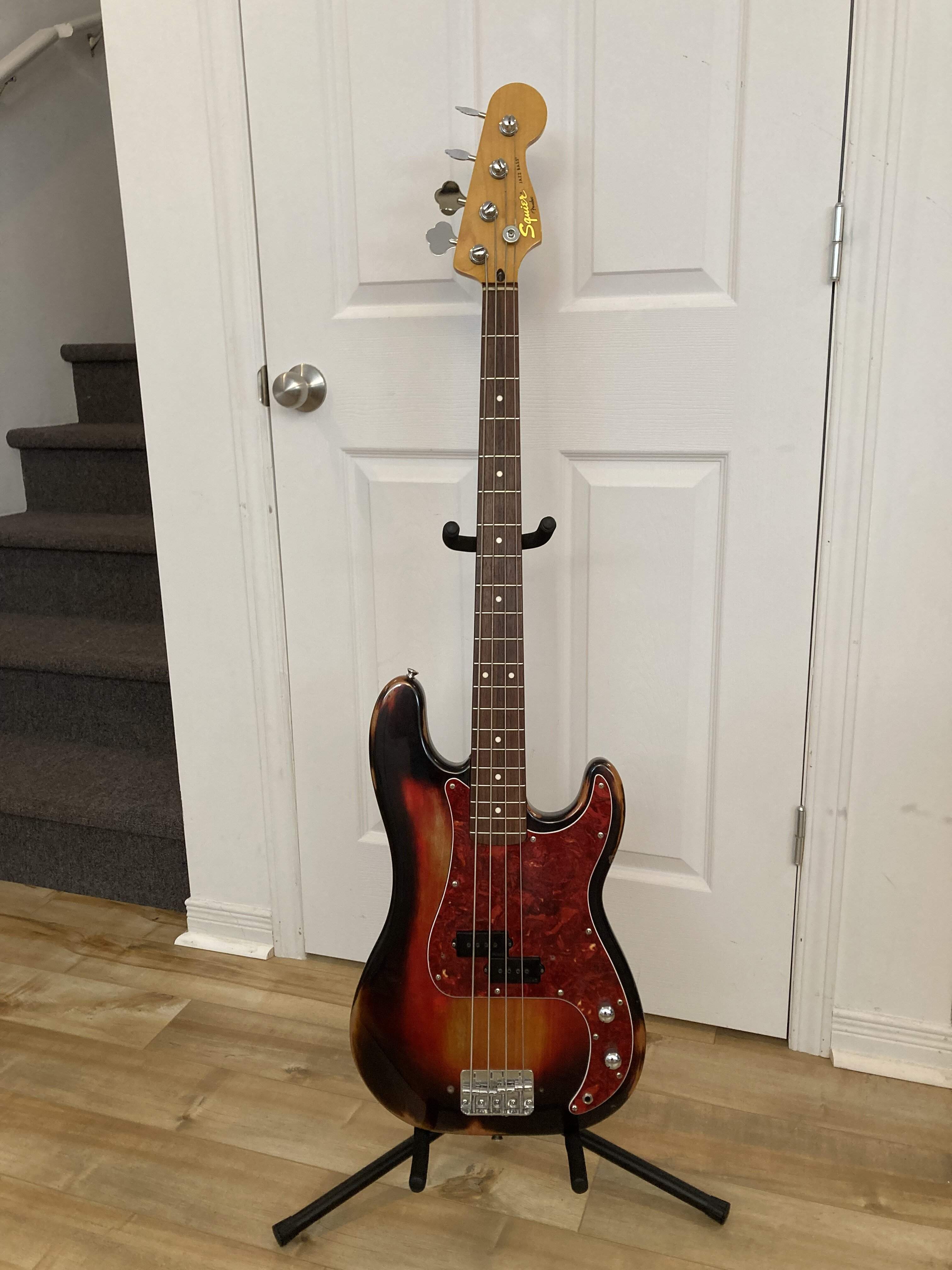 4. Squier Precision with Jazz neck.JPG