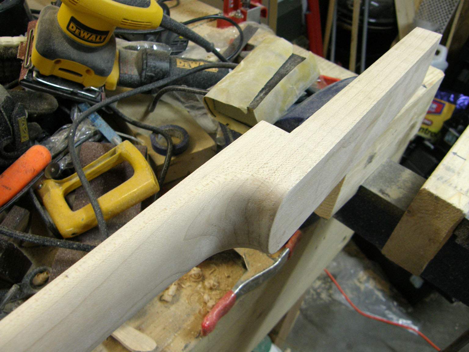 4005 luthier 7.jpeg