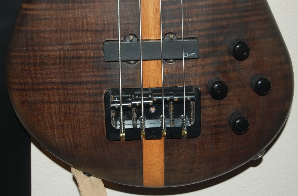4e454510.jpg