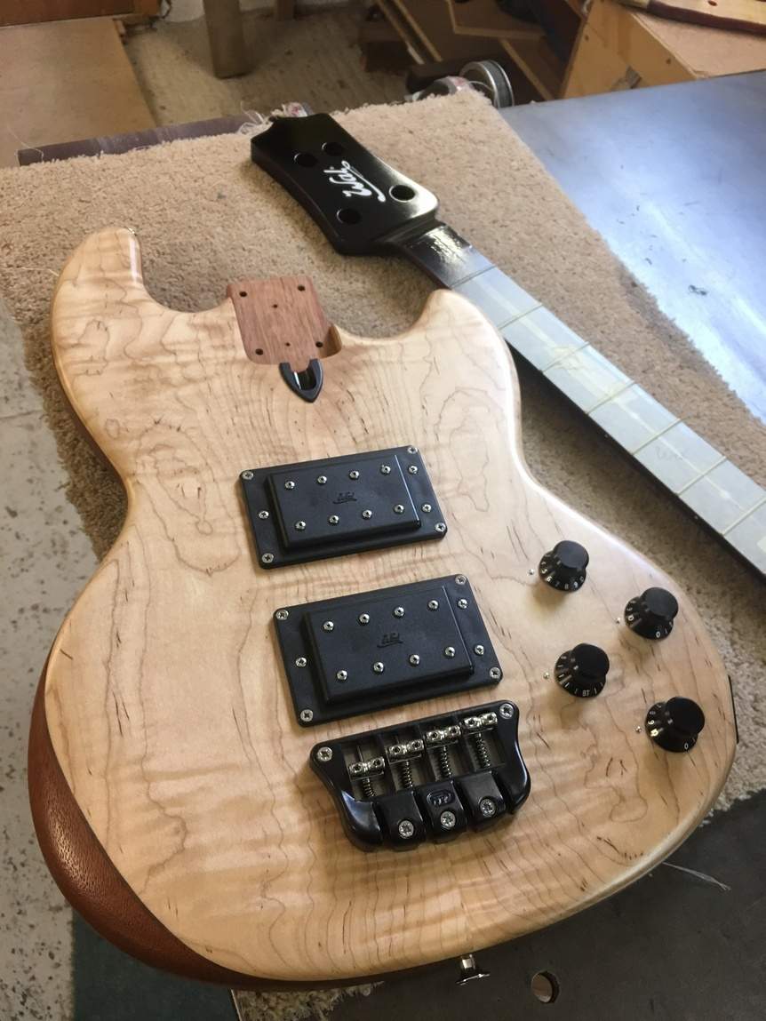 4m1 maple_Nblk_ftrw.JPG