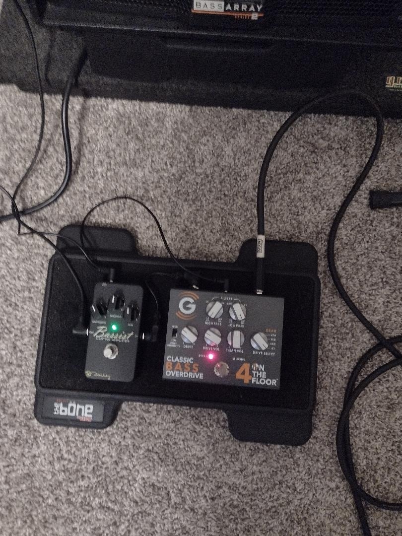 4ONTHEFLOOR.jpg
