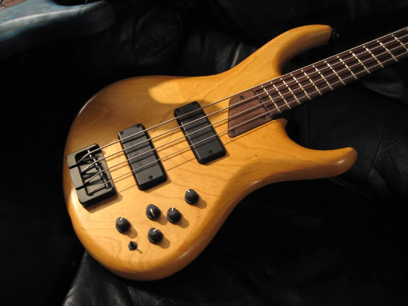 4string.jpg