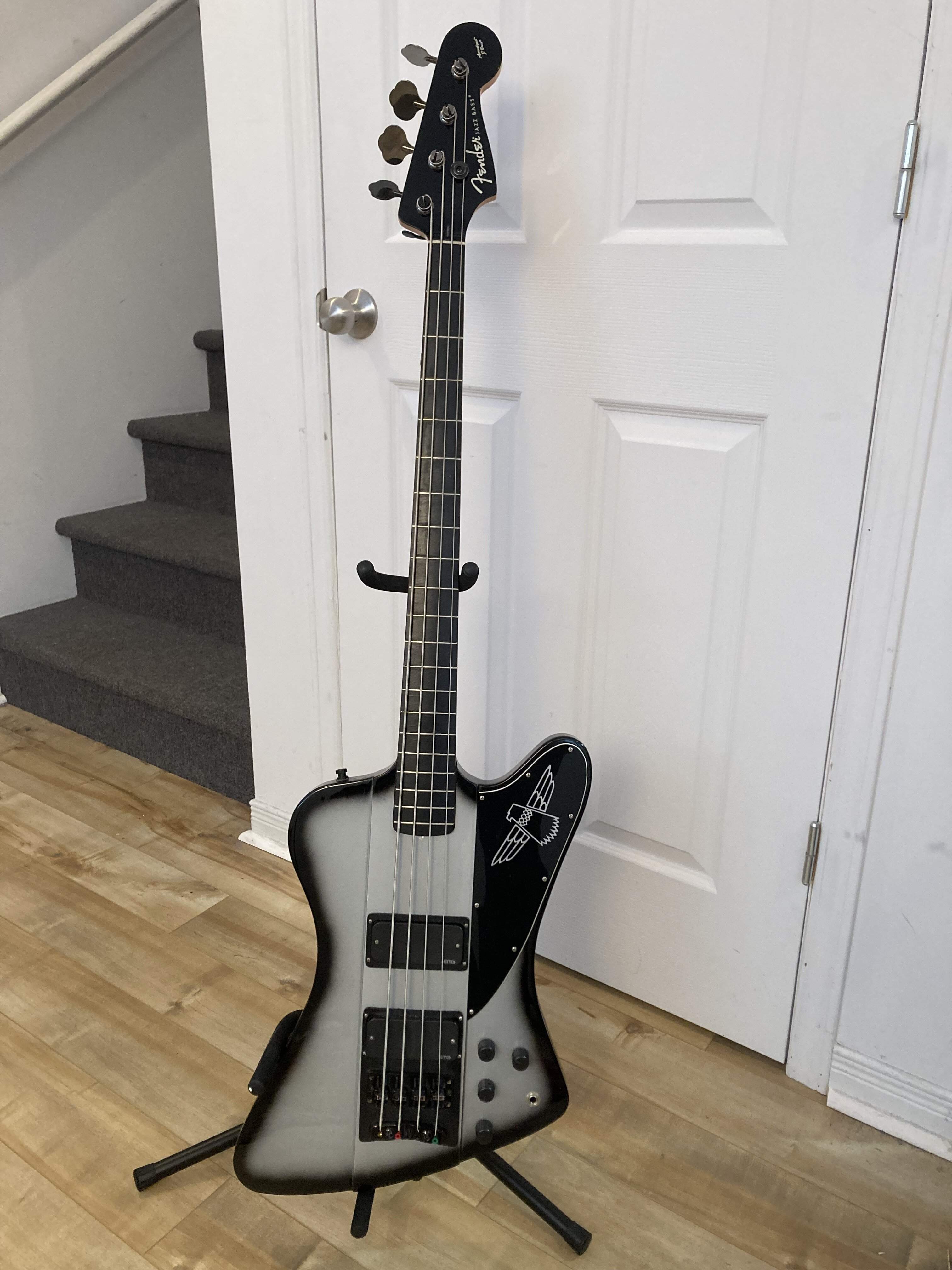 5. Fender SilverBird.JPG