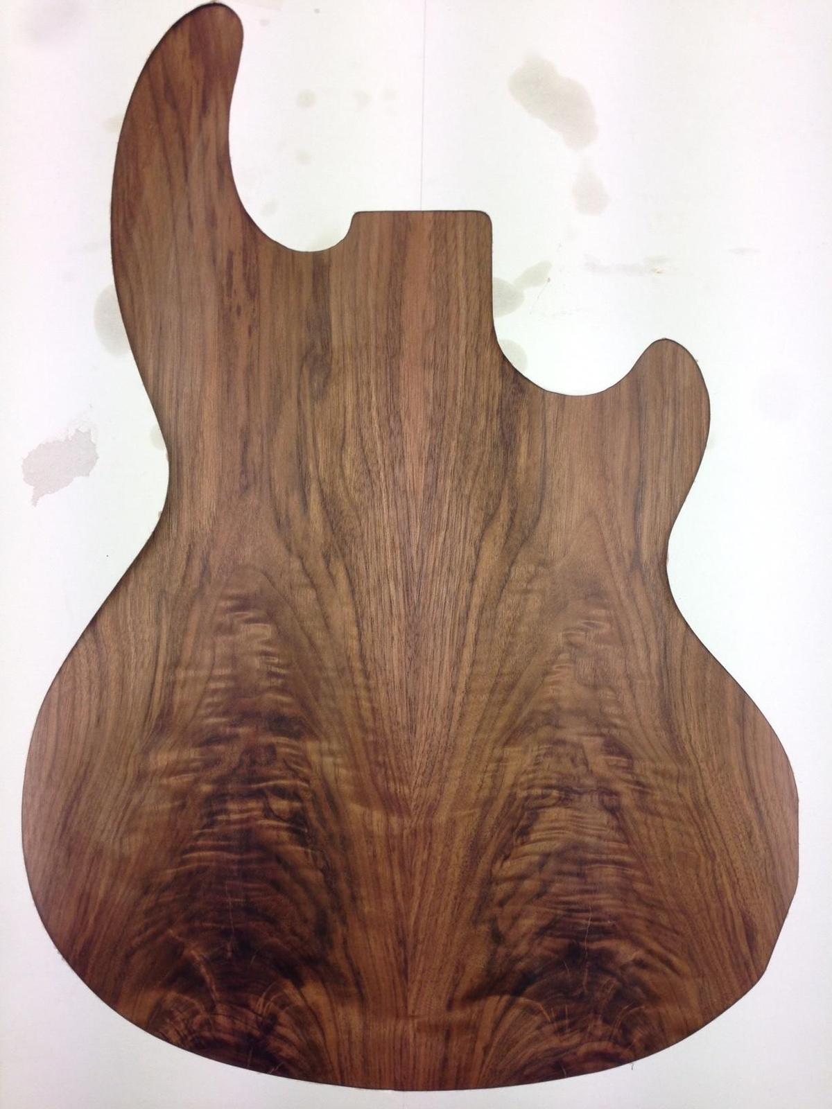 547_walnut.jpg