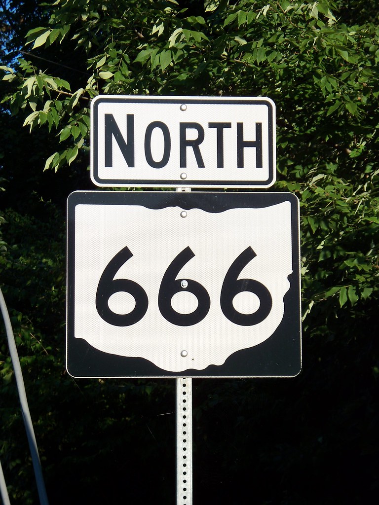 5572457766_4bebd6c2bc_b.jpg