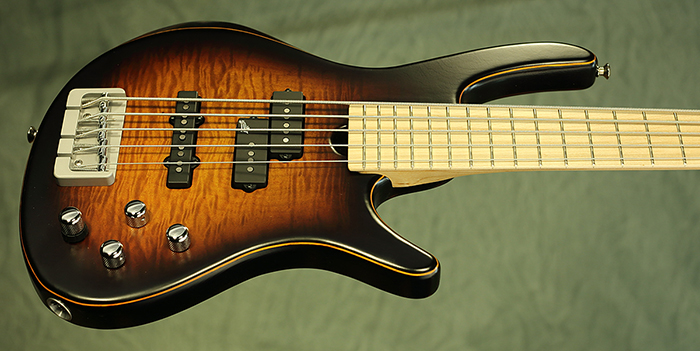 5712-BODY.jpg