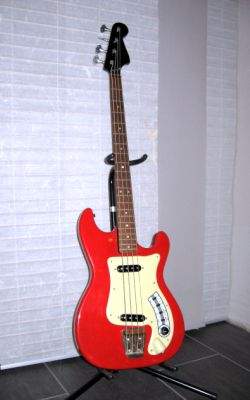 611037_hagstrom_kent_bas_fullfront_webb_250_400.jpeg