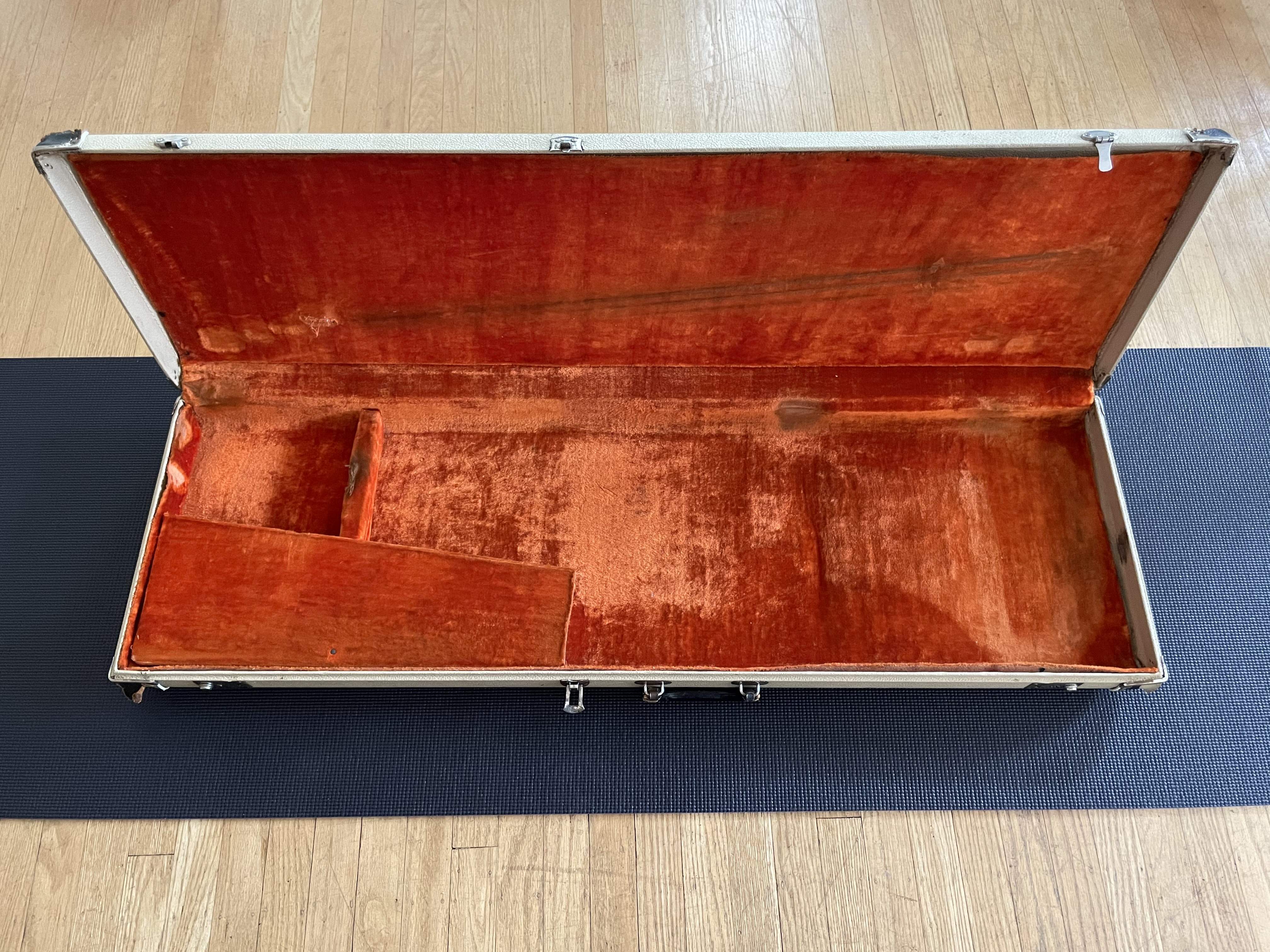 63 bass case interior wide.JPG