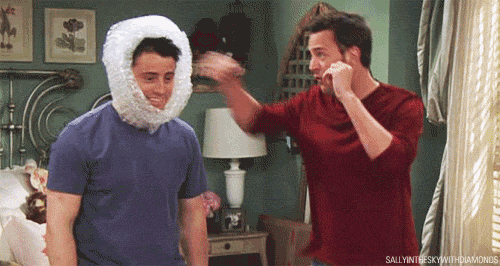 6357898282558966611822449665_giphy.gif