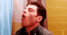 63C4CFC0-CA7E-48AD-80F8-0FB1B3D42E36.gif