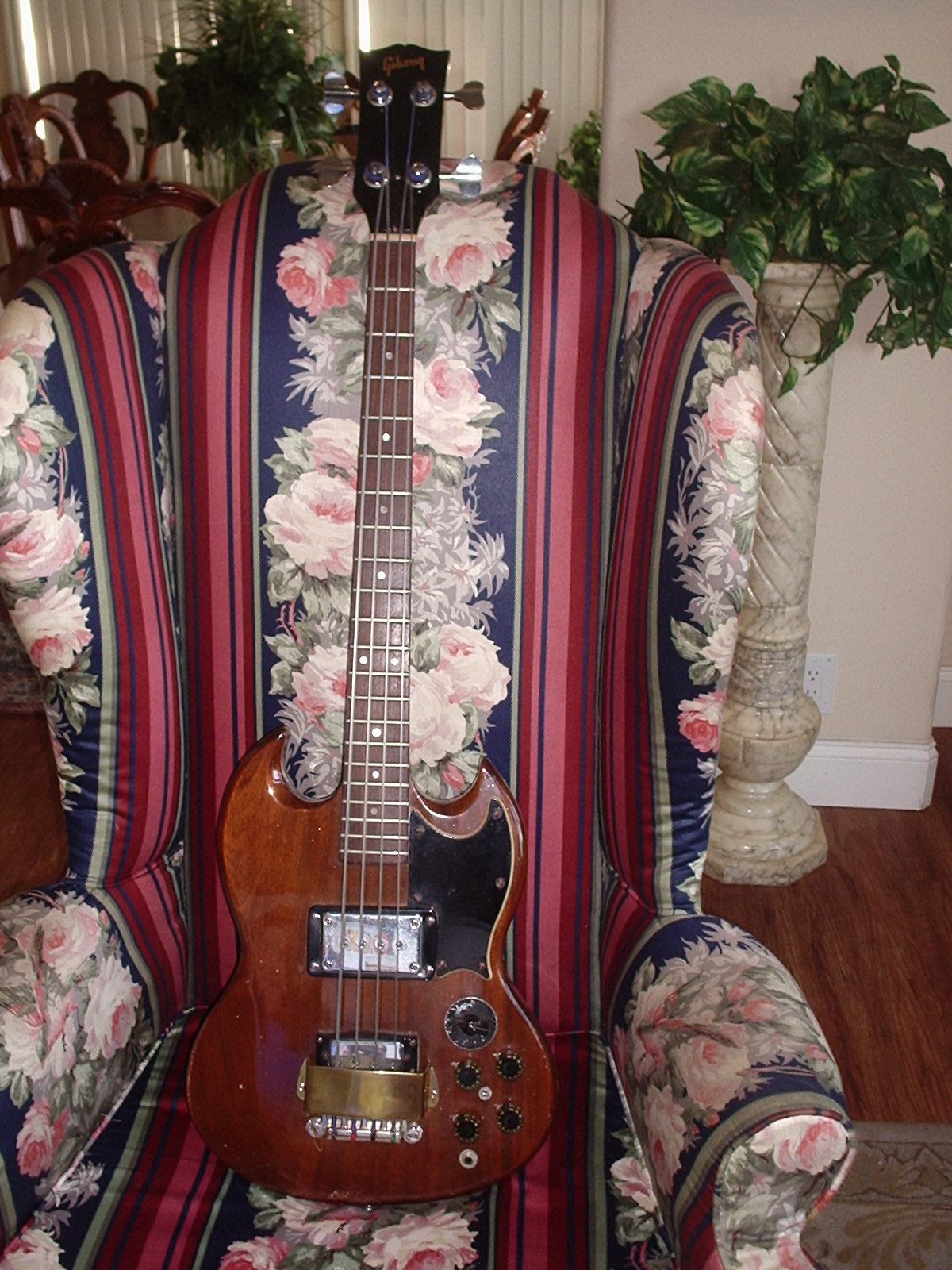 67 Gibson EB3.jpg