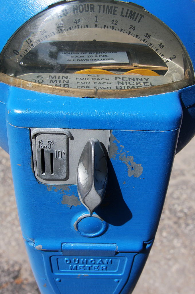 681px-BlueParkingMeter.jpg