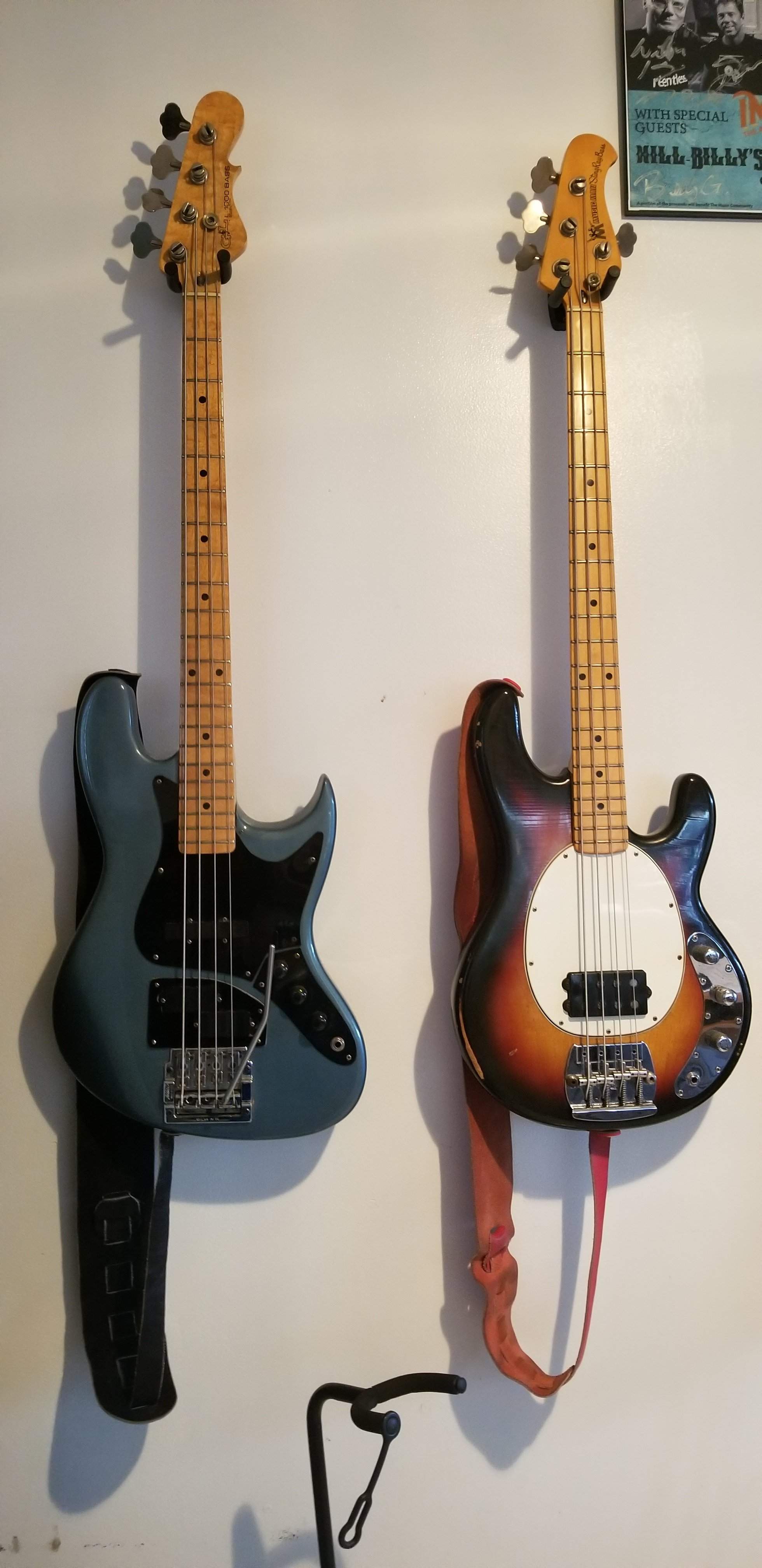 70'S BASS.jpg