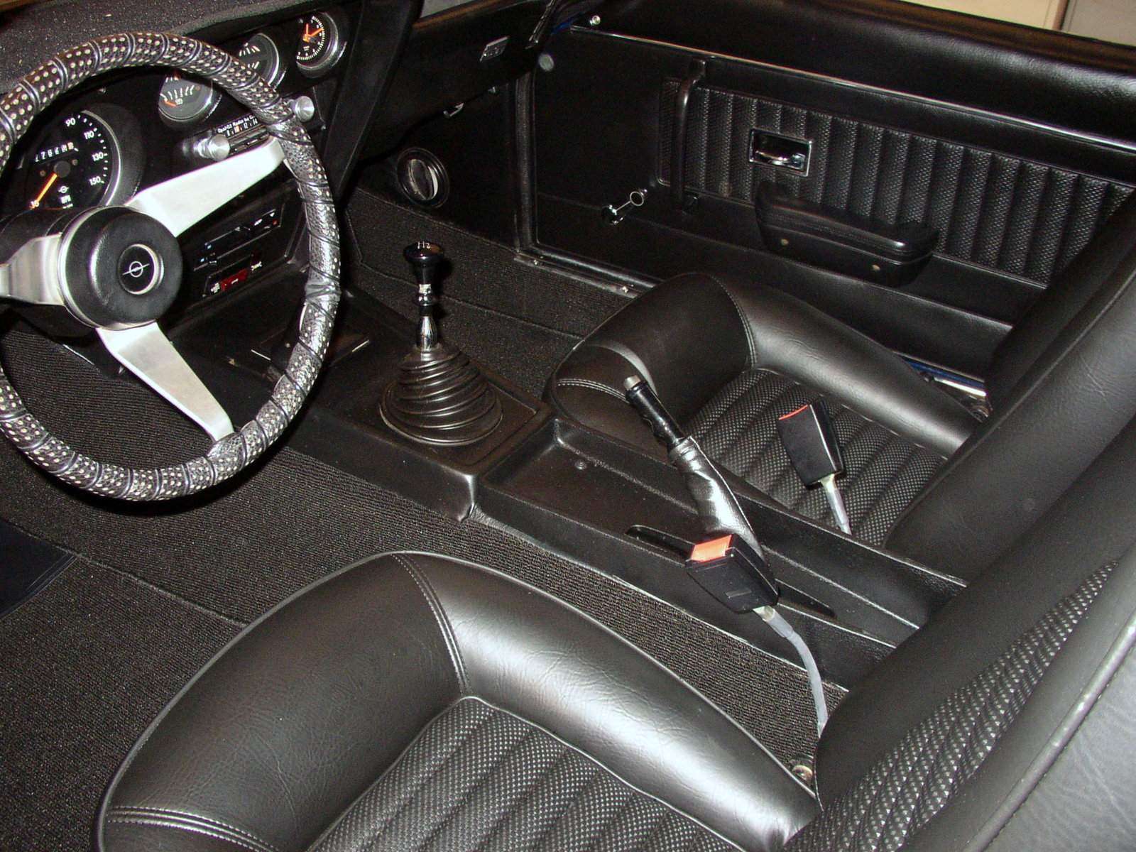 71 Opel GT 005.jpg