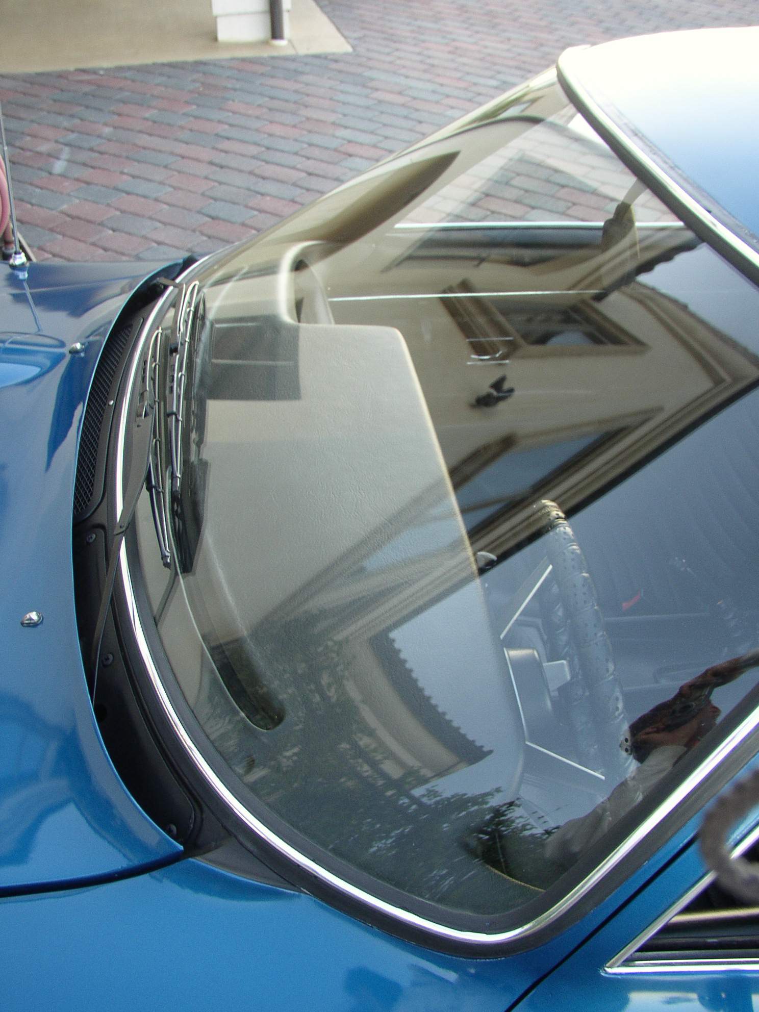 71 Opel GT.jpg