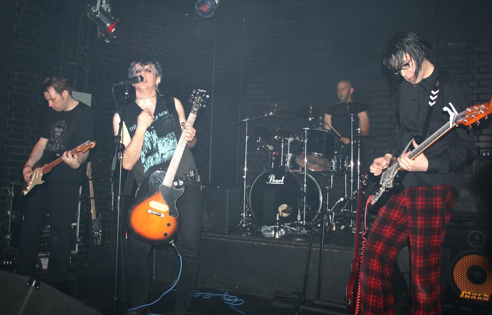 72_Band.jpg