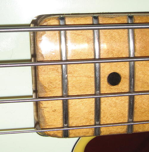 72_neck_gap.jpg