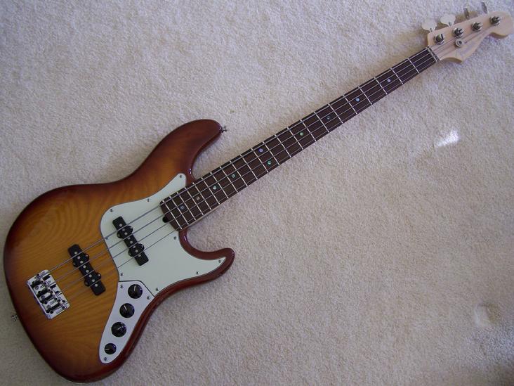 732_Basses_for_April_2011_019.jpg