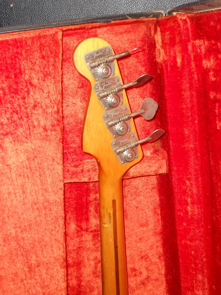 73pbass004.jpg