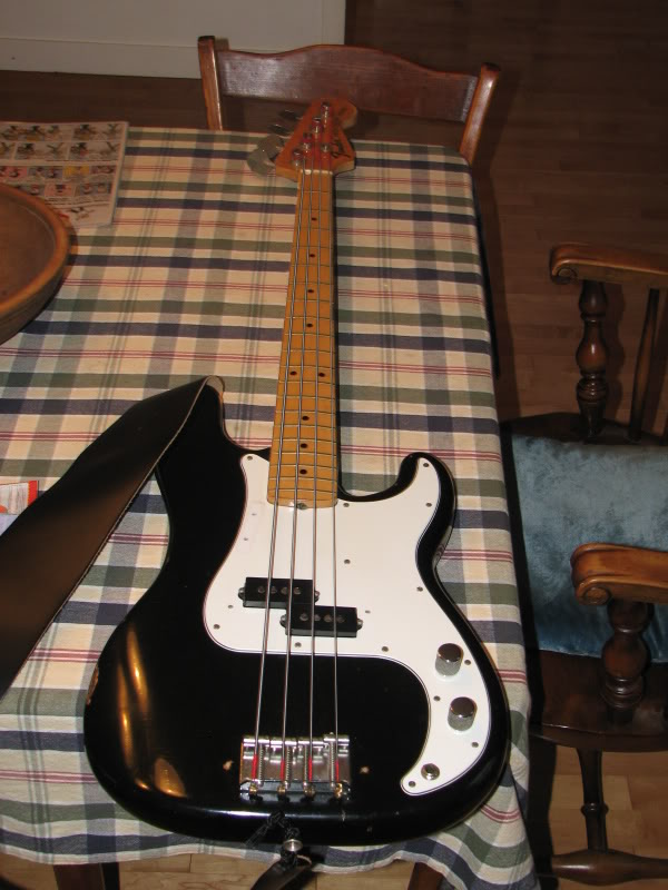 74pbass003.jpg