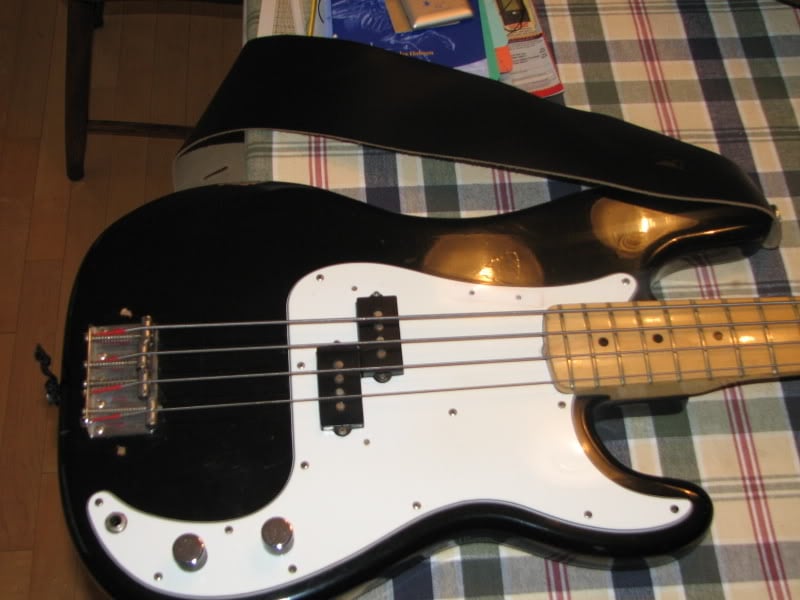 74pbass004.jpg