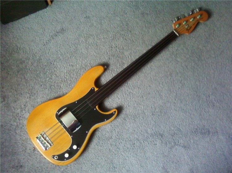 76_p-bass.jpg