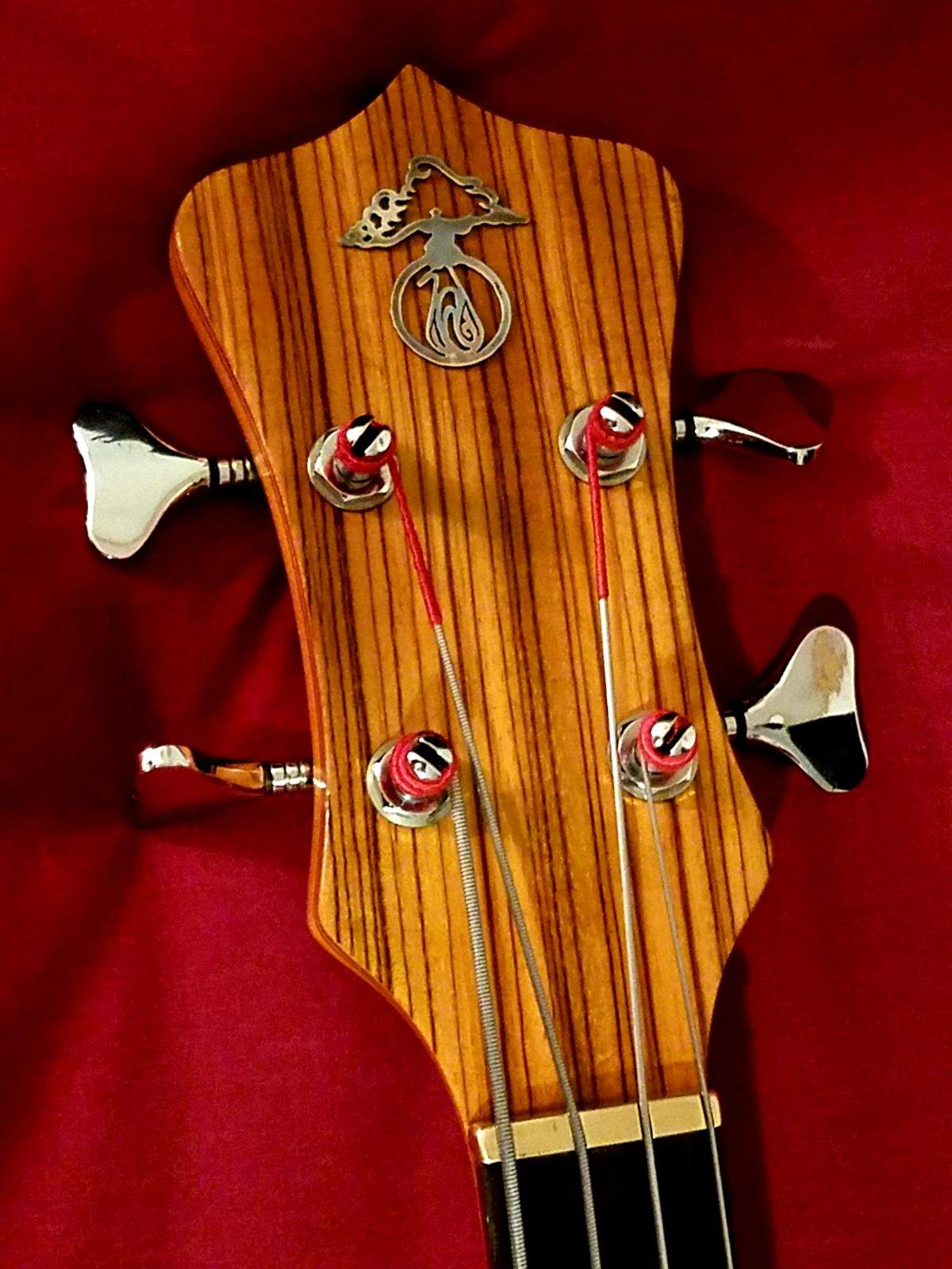 77-621 headstock (front).jpeg