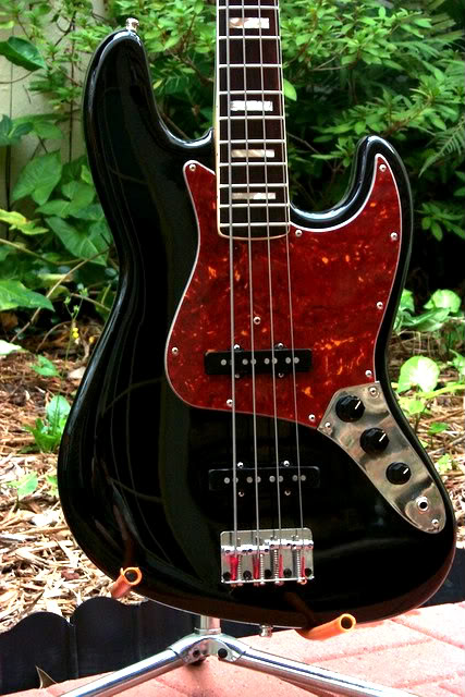 78JazzBody-1.jpg