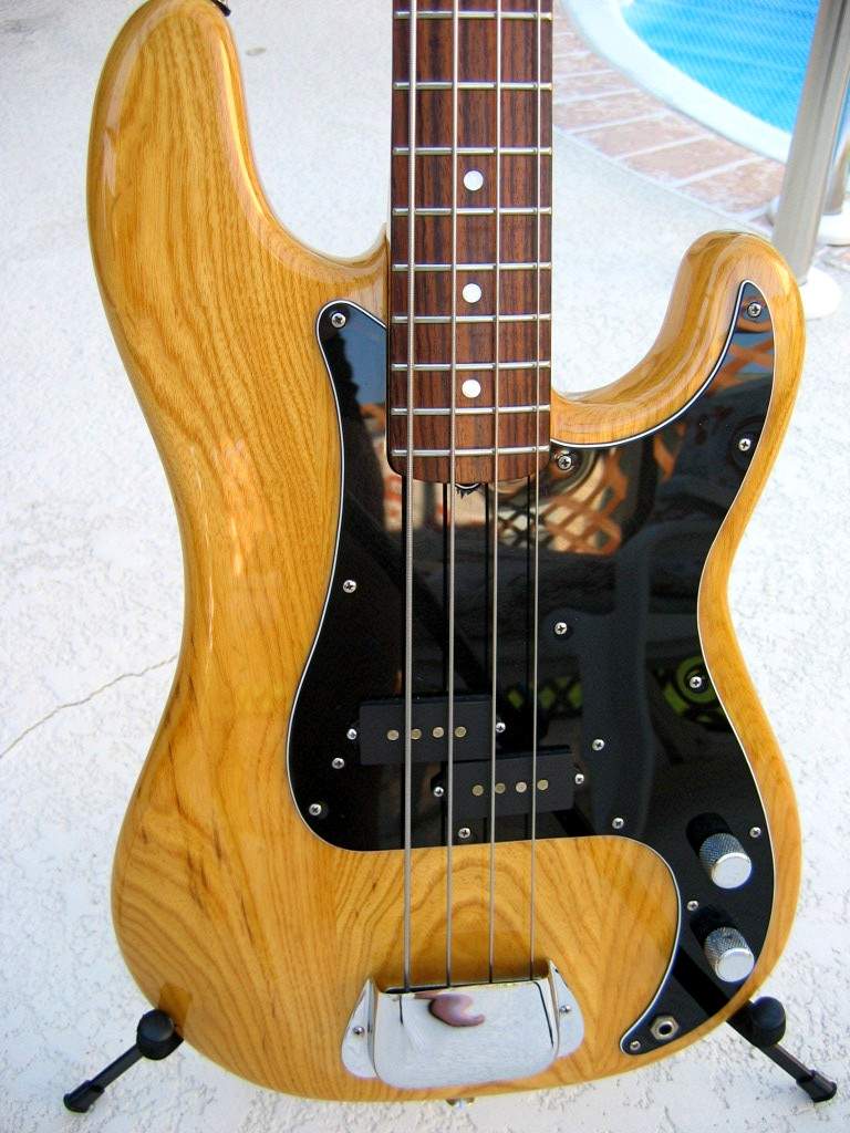 79_81PbassFrt.JPG