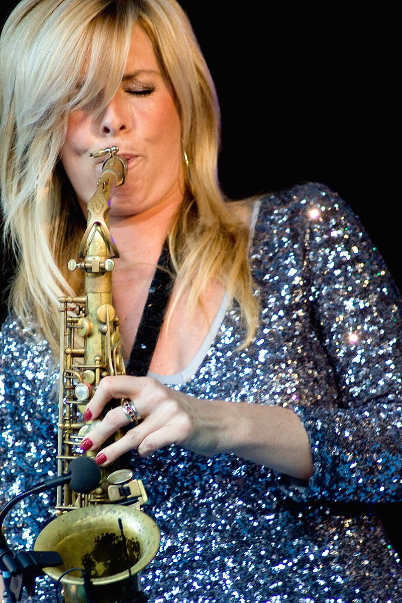 800px-Candy_Dulfer_-_26540.jpg