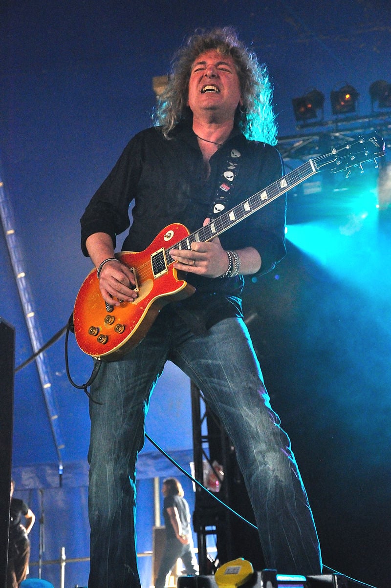 800px-Dave_Meniketti.jpg