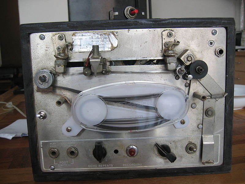 800px-Maestro_Echoplex_EP-2.jpg