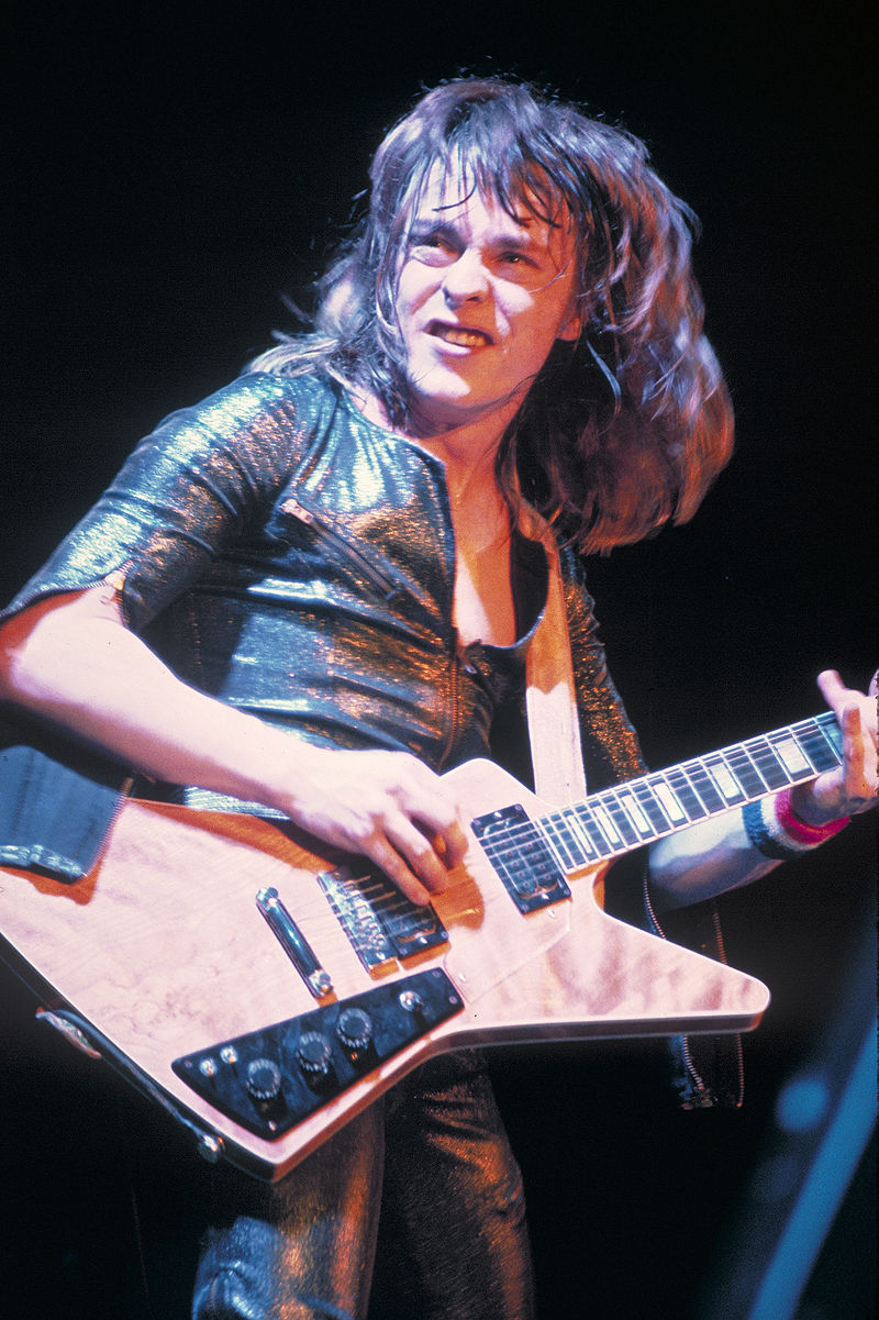800px-Rick_Derringer.jpg