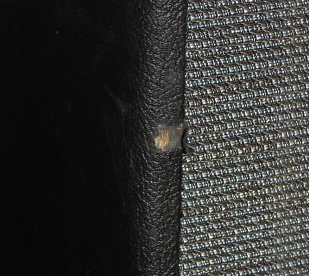 810av_01.jpg