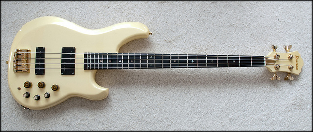 83ibanezm.jpg