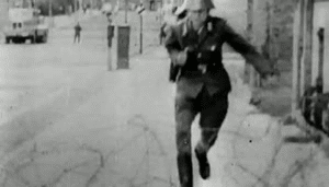 90ee3cf8030c22133a33d77242a79090.gif