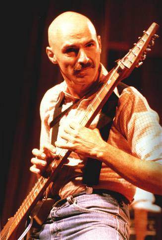 950_tony_levin_1982.jpg