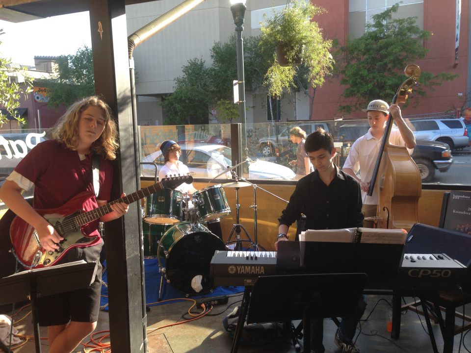 9ZzguFK.jpg