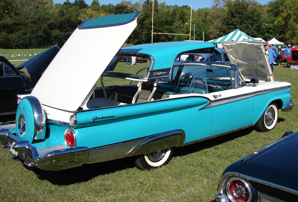 _59_20FORD_20Skyliner.jpg