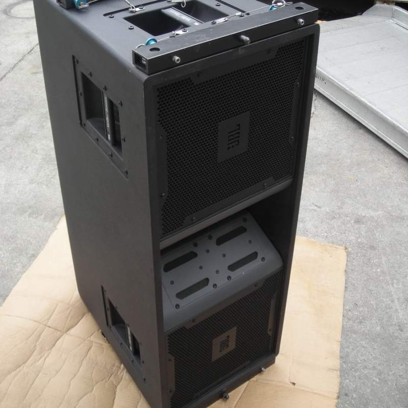 _main_64327070_xlarge.jpg